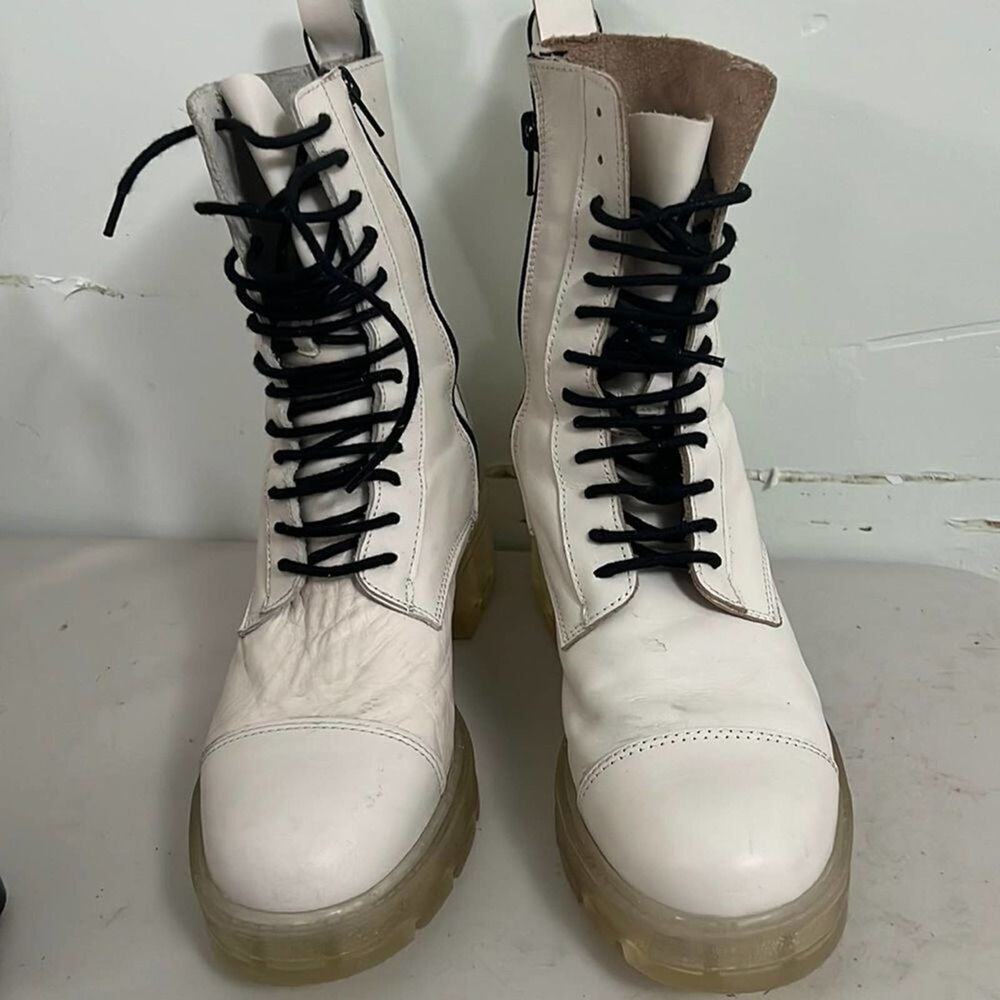 ZARA LEATHER COMBAT SIZE 39